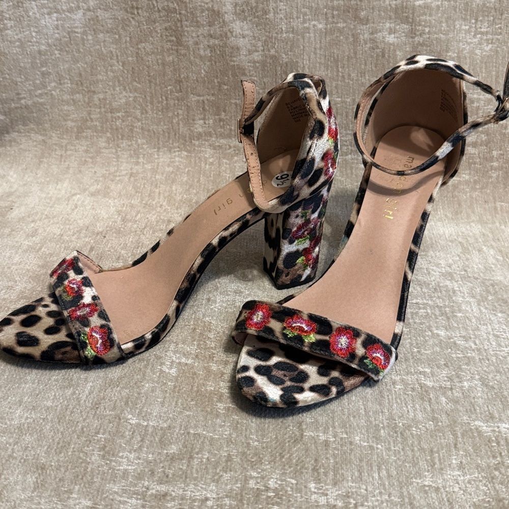 Madden Girl Behave Velvet Cheetah Sandals